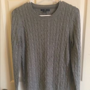 Gray cable knit Gap sweater, size Medium Tall